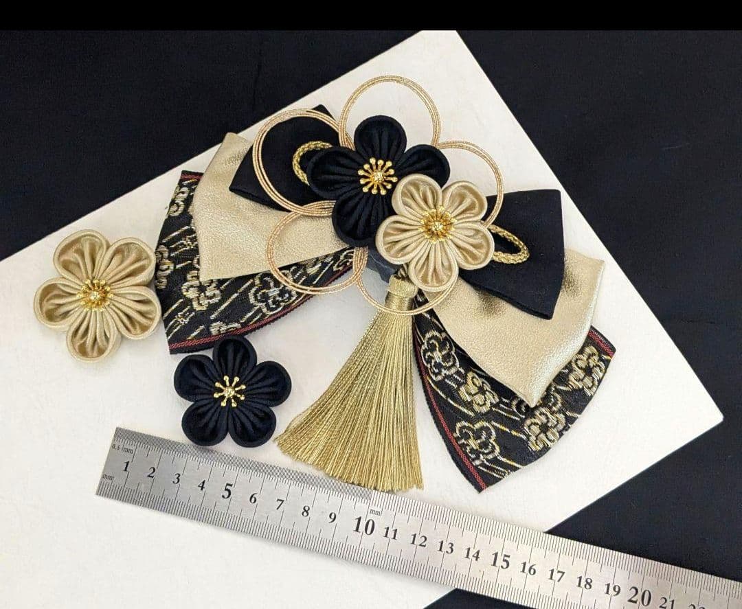 和装髪飾り　シャンパンゴールド✕ブラック成人式髪飾り卒業式袴髪飾り