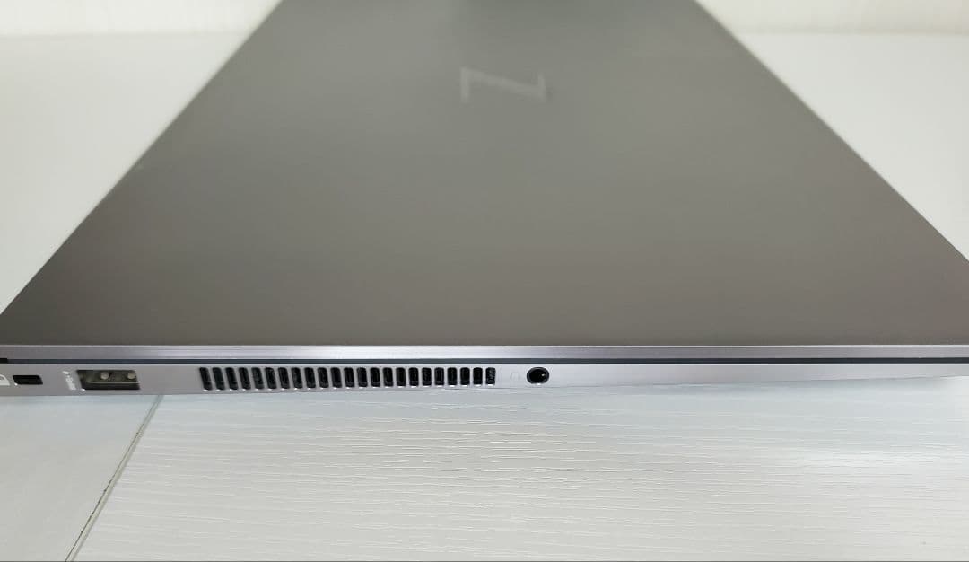 Windowsノート本体 HP Zbook Corei7 10750H Quadro T1000 16GB