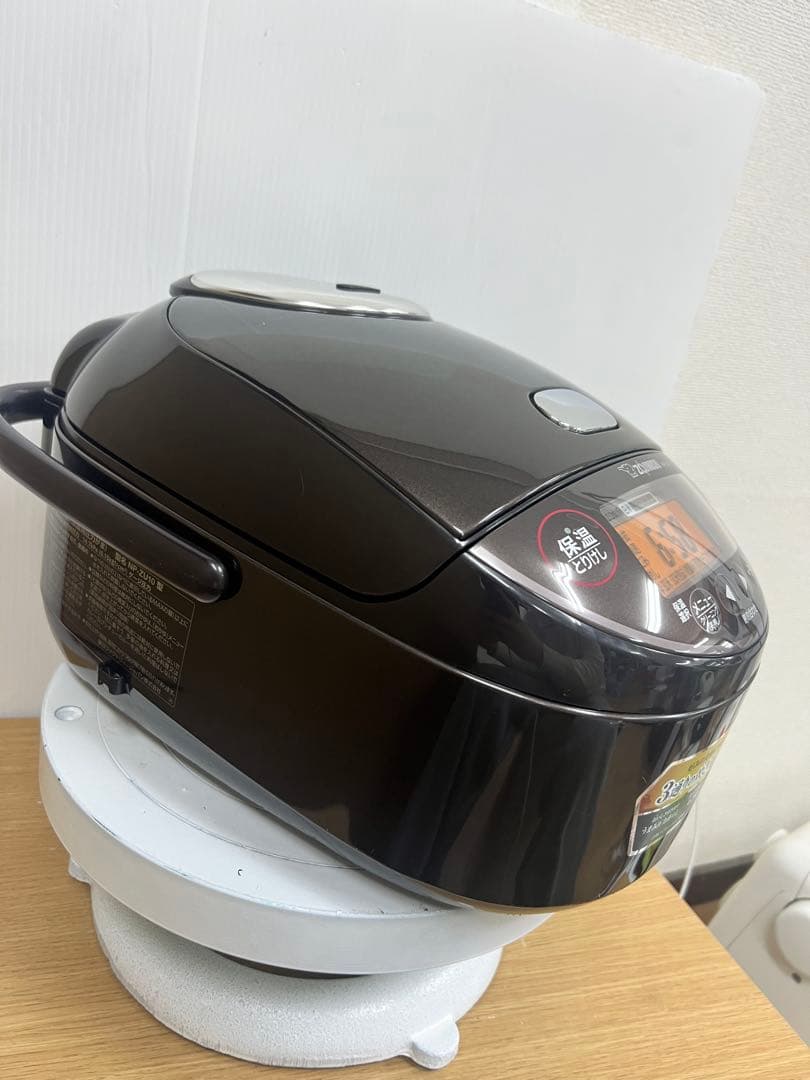 ZOJIRUSHI 象印 IH炊飯器 NP-ZU10 5.5合 2023年製