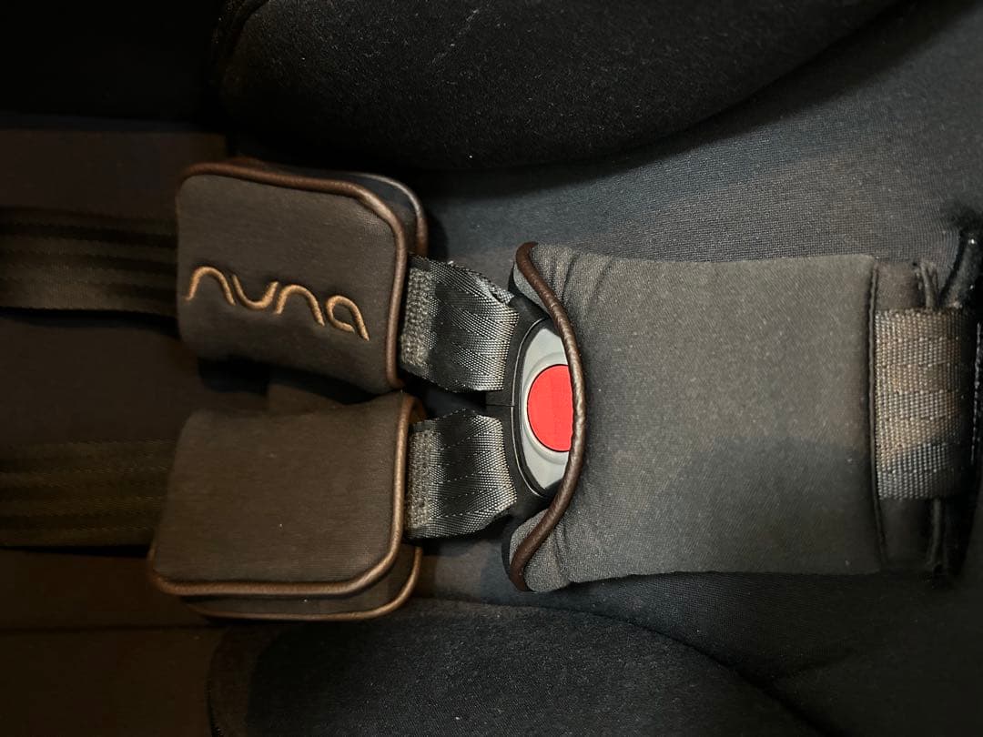 ヌナ nuna チャイルドシート　PIPA next リベテット