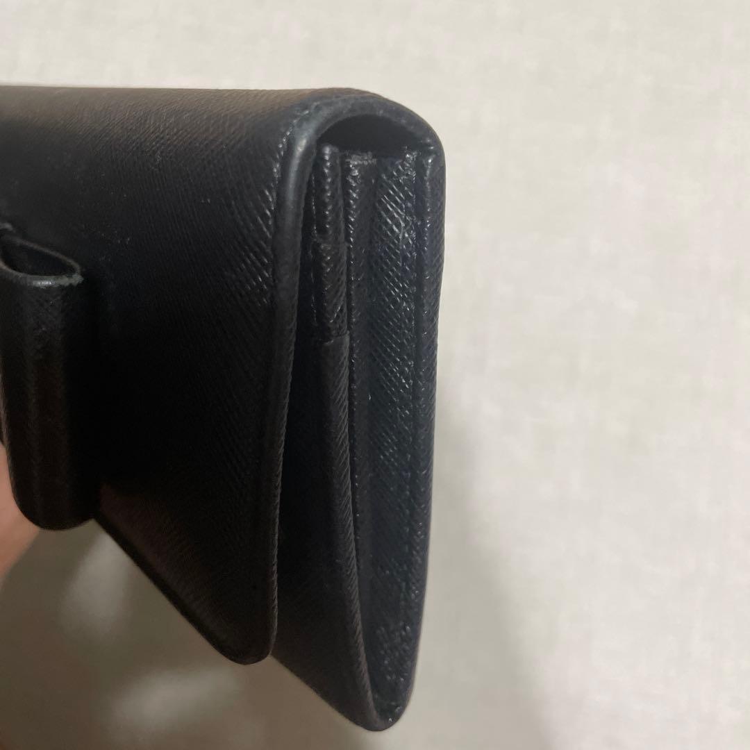 長財布　プラダ　レディース　黒