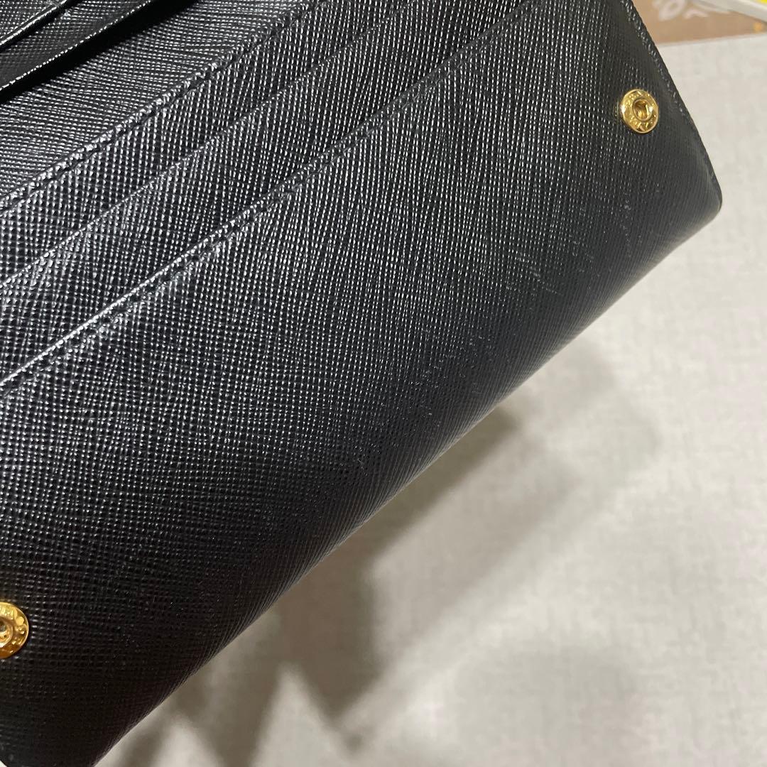 長財布　プラダ　レディース　黒