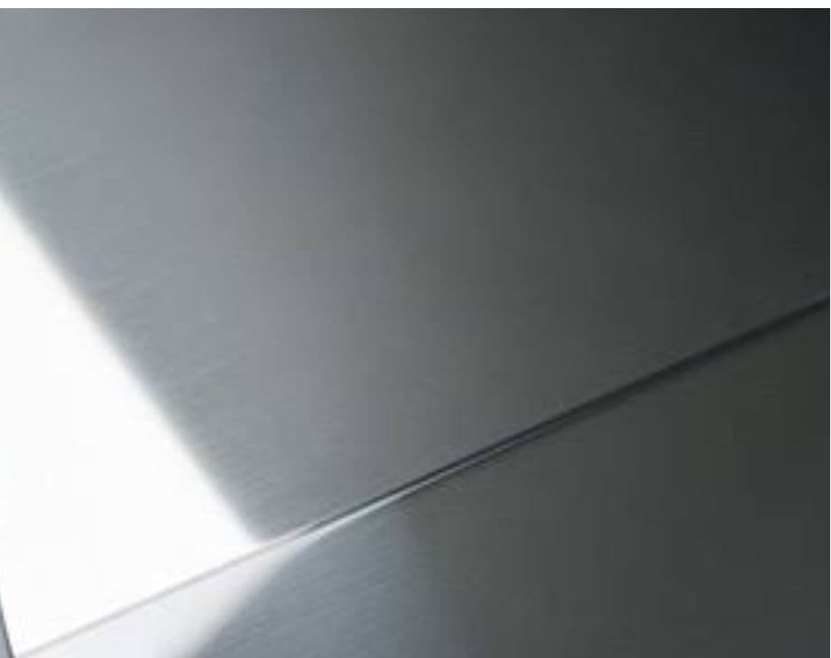 THOMAS様　テール廻りステンレス化粧板