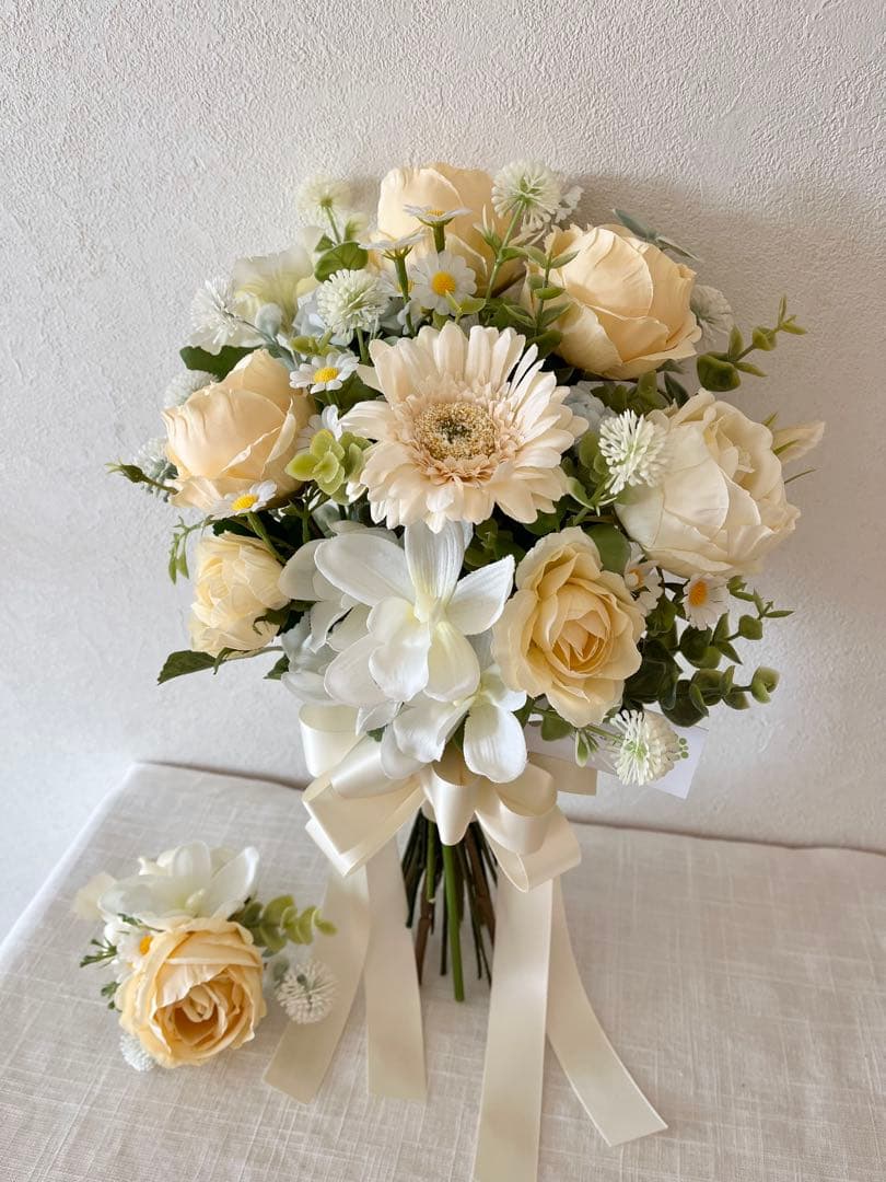 ウェディングブーケとブートニアのセット♡ブライダルブーケ♡イエローブーケ♡ローズ