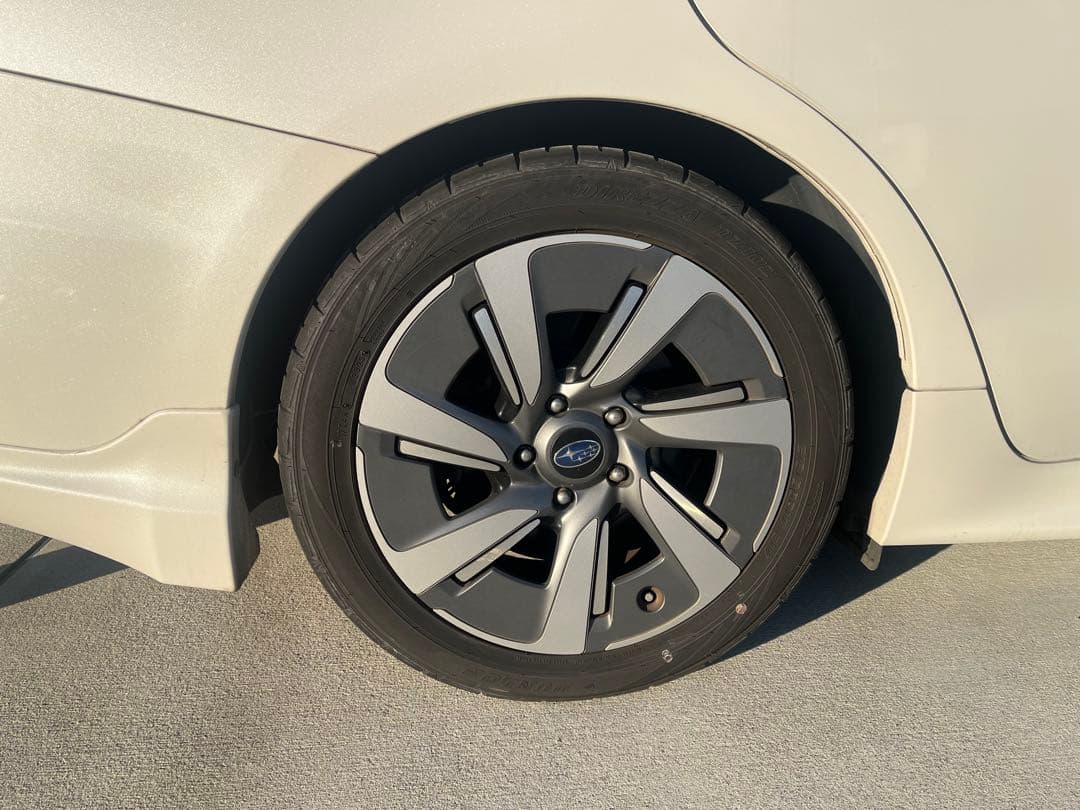 スバル純正レヴォーグ17インチスタッドレスタイヤ215/50R17 4本セット