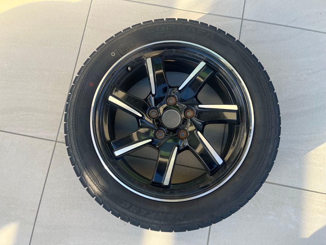 スバル純正レヴォーグ17インチスタッドレスタイヤ215/50R17 4本セット