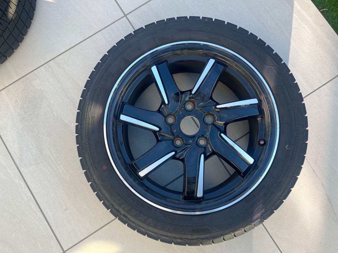 スバル純正レヴォーグ17インチスタッドレスタイヤ215/50R17 4本セット