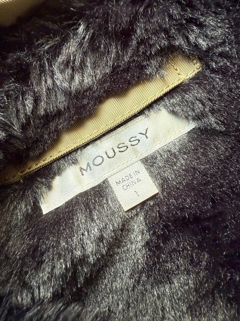 moussy 新品タグ付きN2Bカーキー