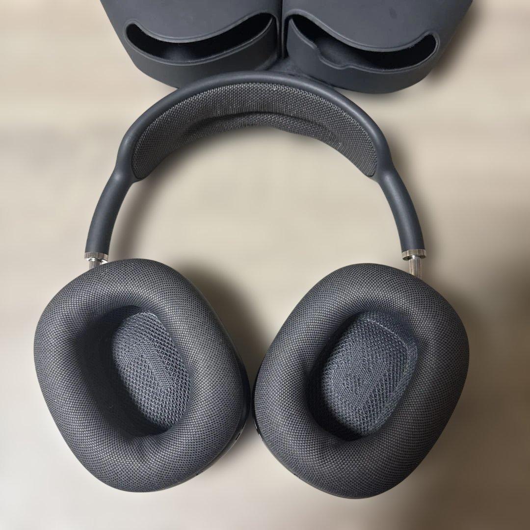 Airpods Max 第一世代　スペースグレー