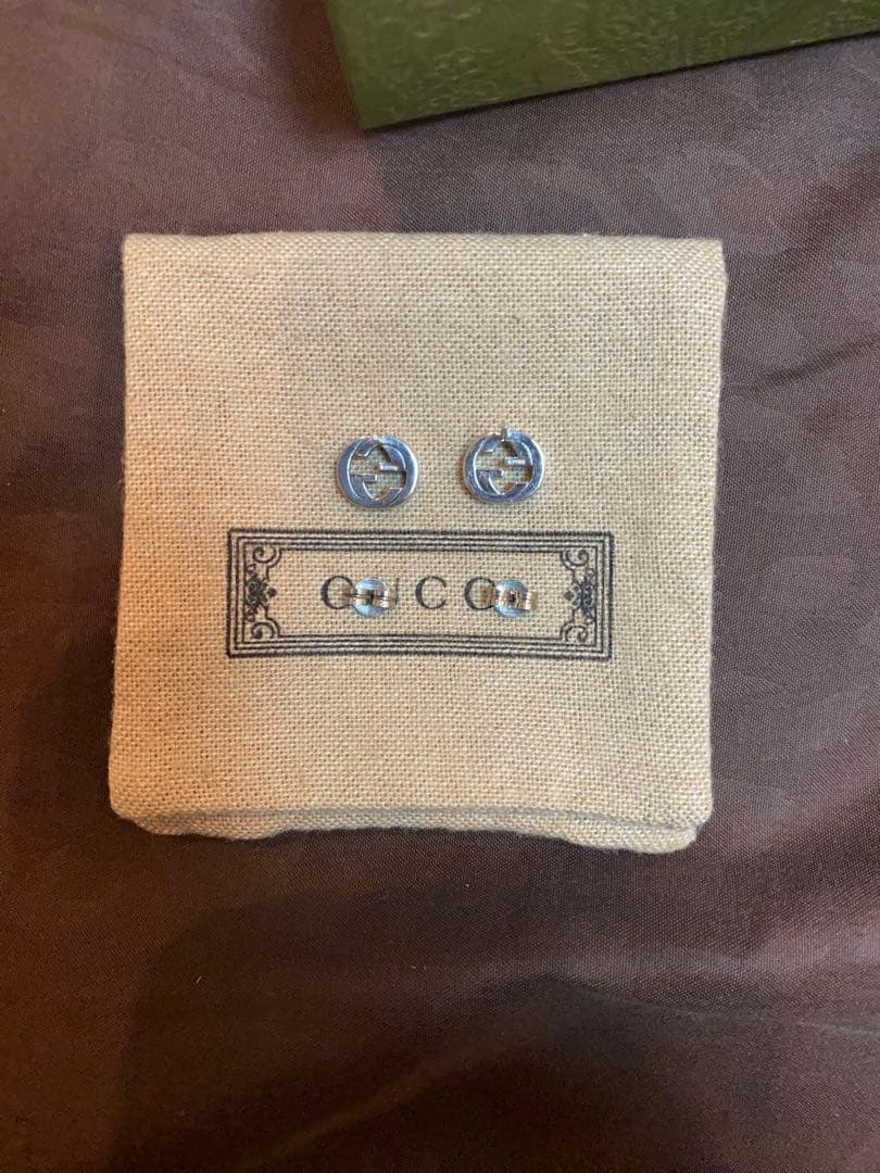 GUCCI グッチ ピアス インターロッキング GGロゴ シルバー925