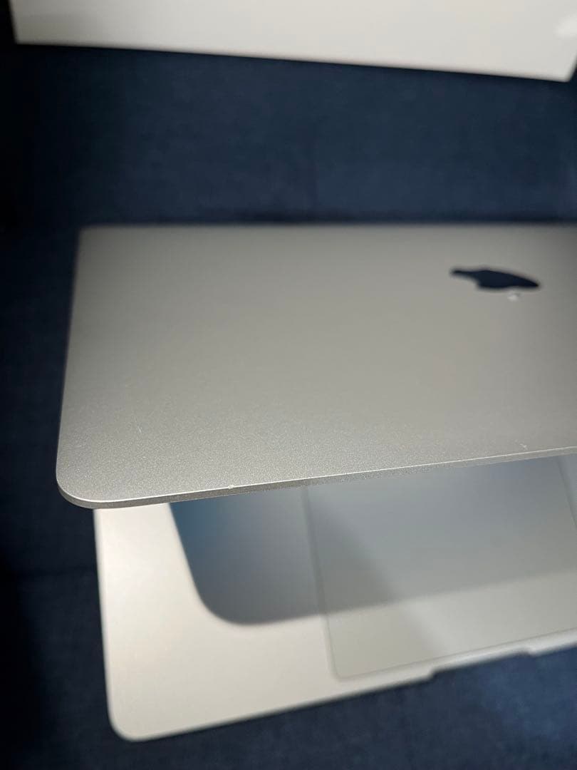 【美品】MacBook Pro 13_2020 i7/16GB/512GB_SV