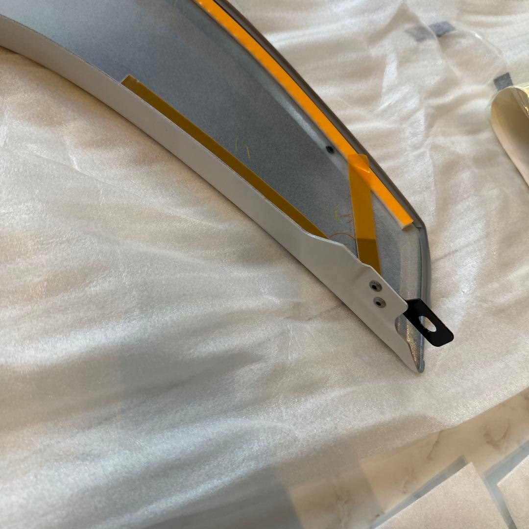 カローラクロス フロントフェンダー リア モデリスタ 新品未使用 白