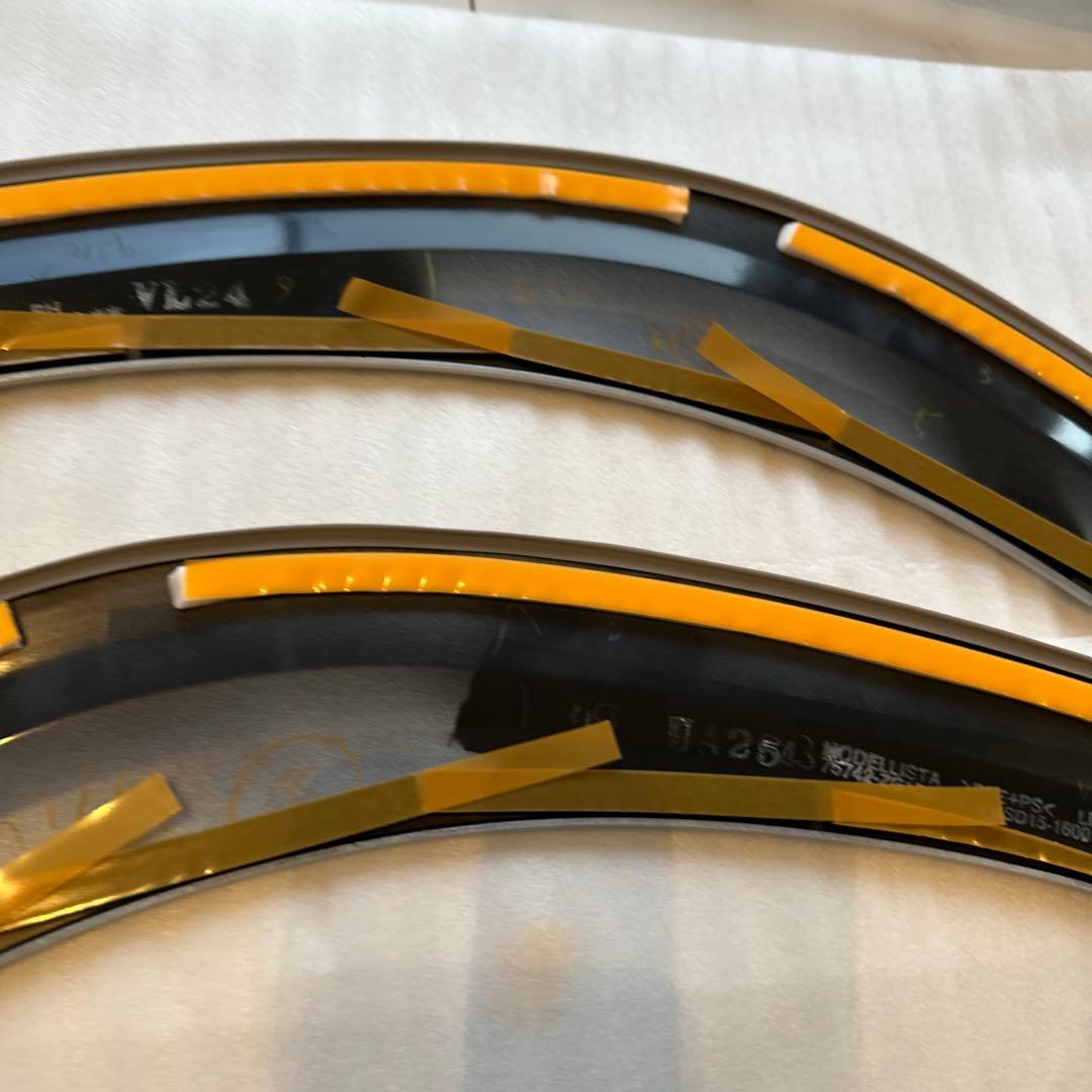 カローラクロス フロントフェンダー リア モデリスタ 新品未使用 白