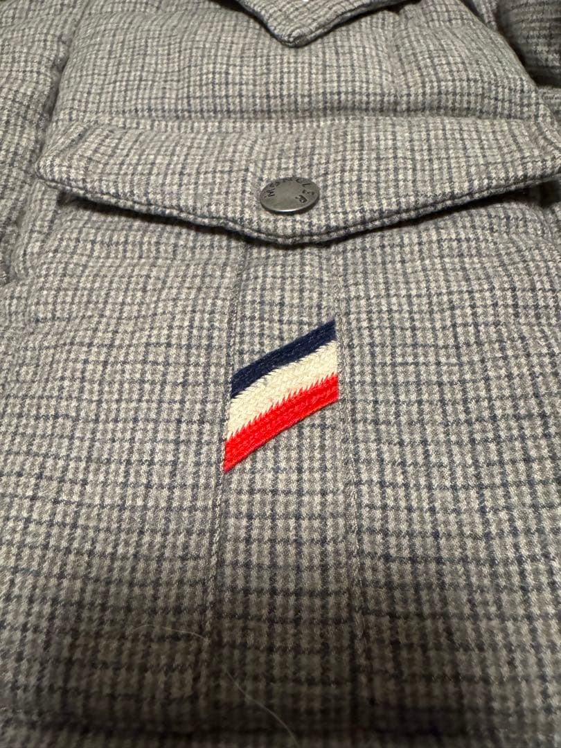 MONCLER 希少なグレー チェック柄 ダウン⇒三日月