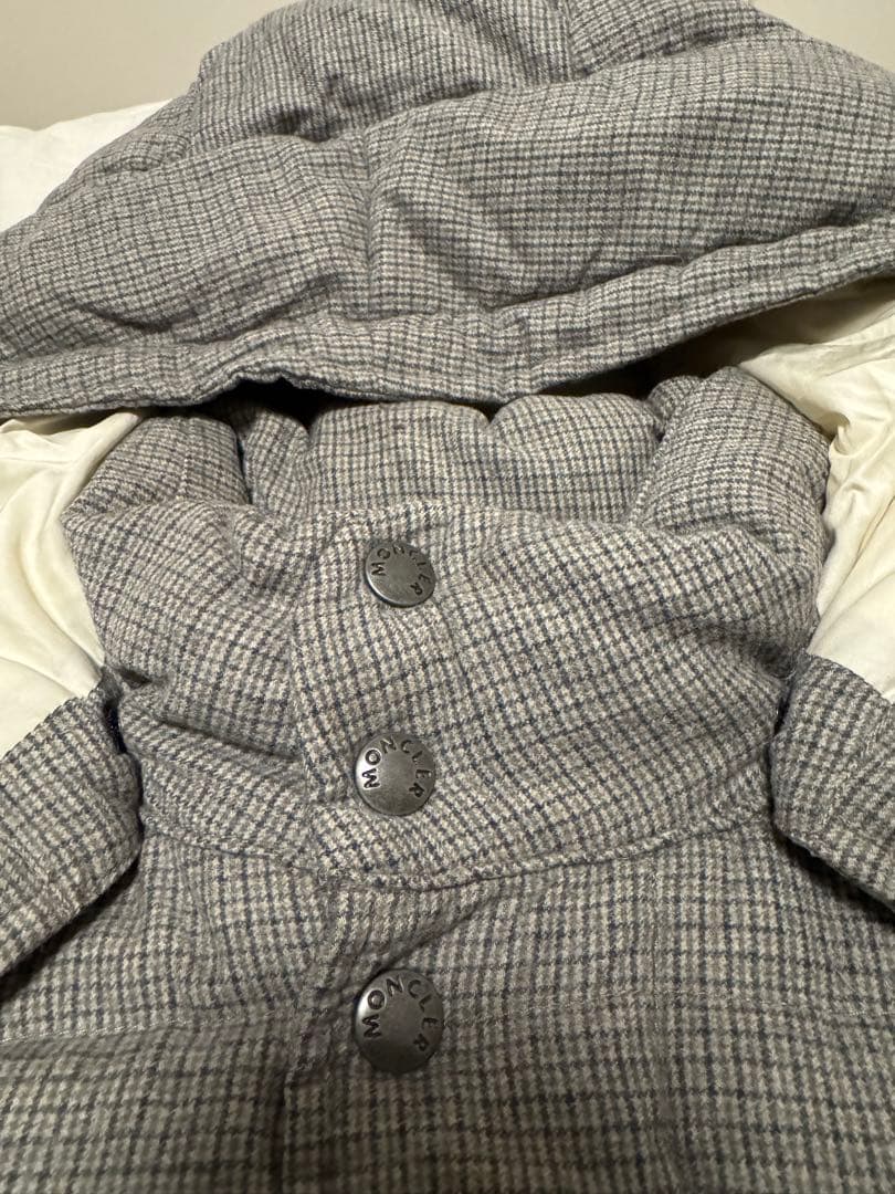 MONCLER 希少なグレー チェック柄 ダウン⇒三日月