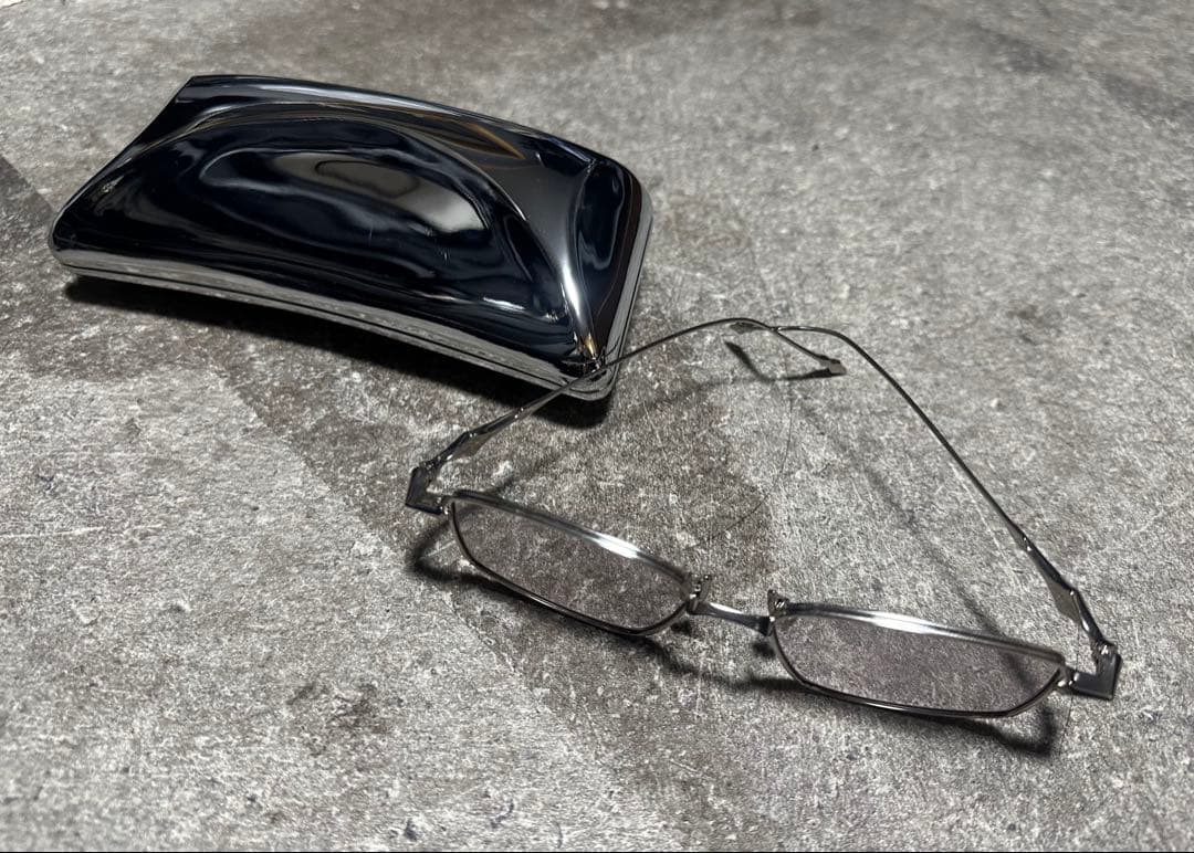 GENTLE MONSTER サングラス Atomic 02