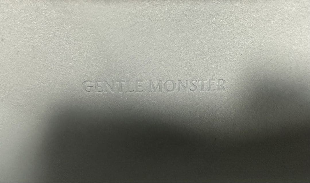 GENTLE MONSTER サングラス Atomic 02