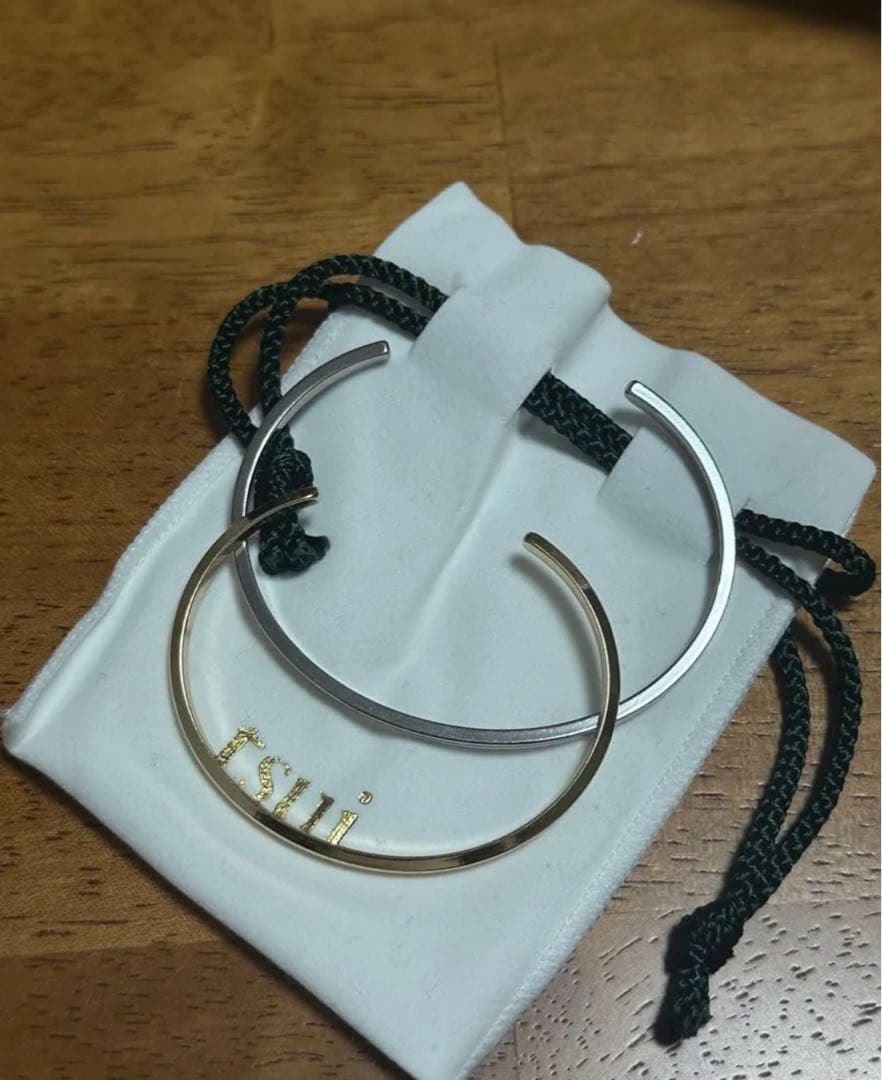 tsui シルバー ゴールド バングルセット