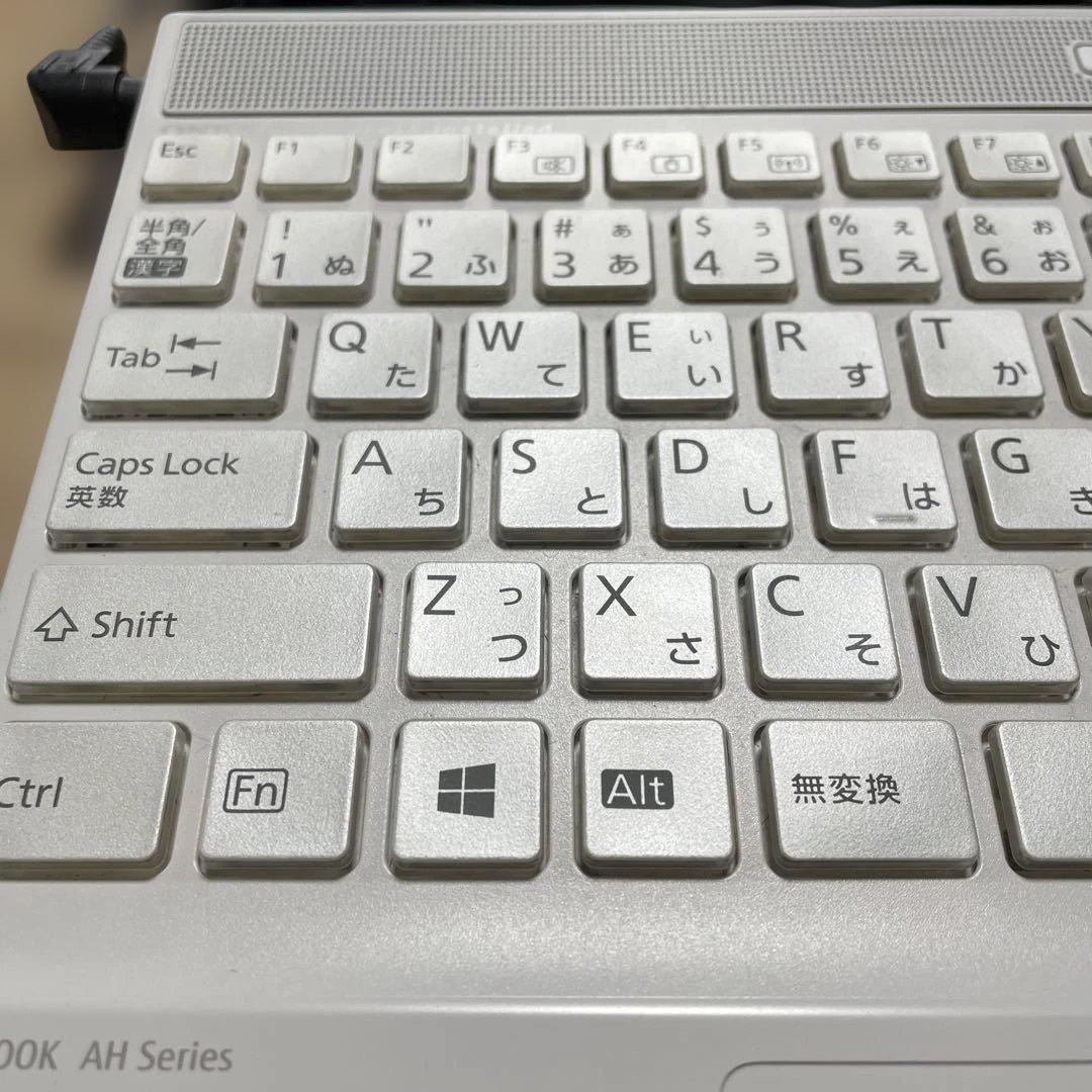 LIFEBOOK AH77/D3 9世代i7