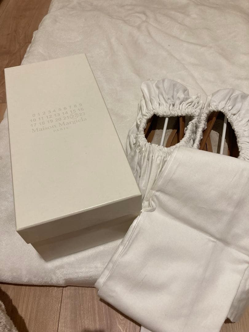 【国内正規店購入】メゾンマルジェラ足袋tabi 22.５㌢〜23㌢ブラウン