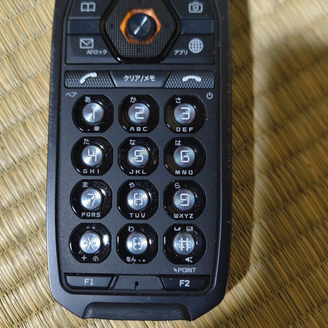 は*る様 GzOne TYPE-X 折りたたみ式携帯電話 本体