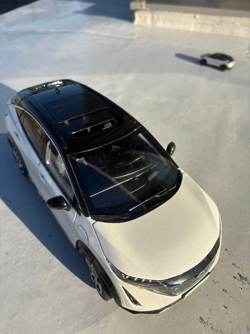 ミニカー 1/18 日産 ニッサン アリア ARIYA ホワイト　箱付