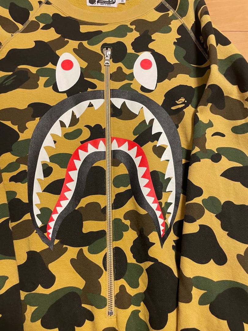 A Bathing Ape シャークトレーナー