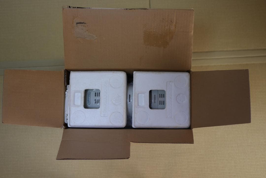 （イタリア）デロンギ　オイルヒーター（ミニタイプ）型式 TRN0505JS