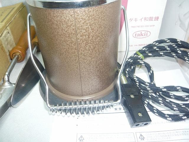 11日までお値引き中　美品　タキイ　ランプ付き　和裁こて　和裁コテ　鏝２本付