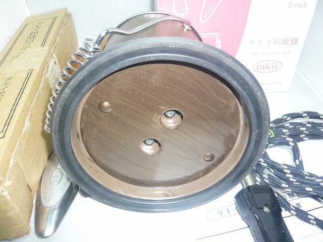 11日までお値引き中　美品　タキイ　ランプ付き　和裁こて　和裁コテ　鏝２本付