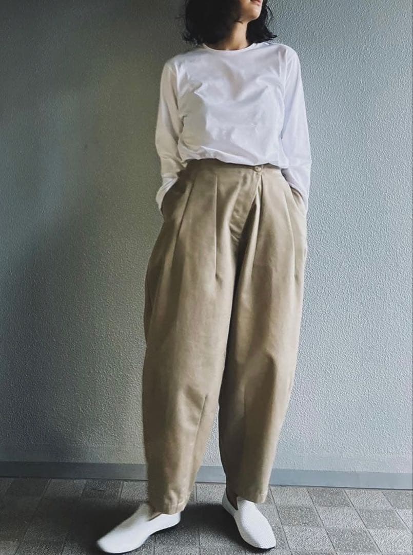 nala コクーンチノパンツ