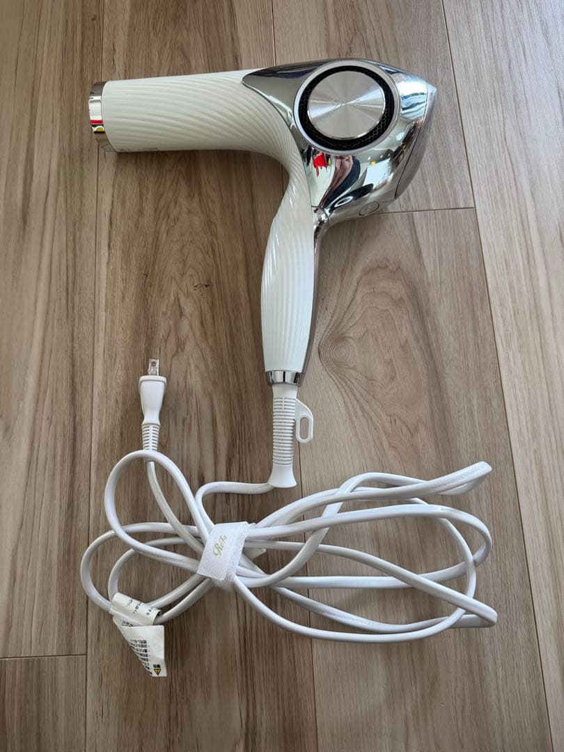 【美品】REFA MTG RE-AJ02A ホワイトヘアドライヤー 1200W