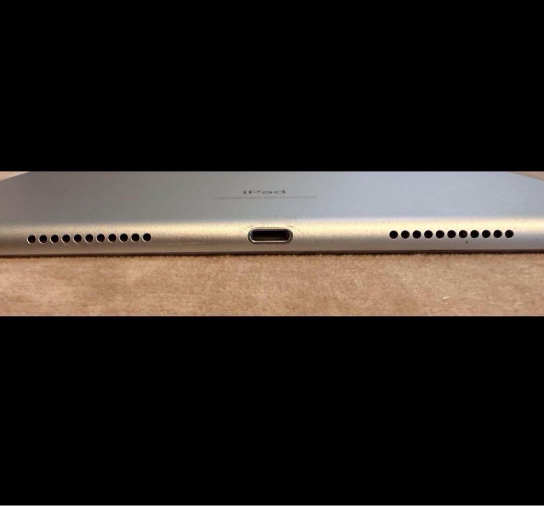 iPad Air 第3世代 Wi-Fiモデル 64GB グレー(充電器付き)