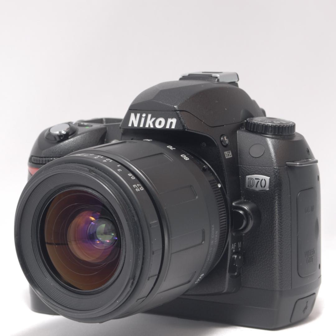 ⭐️高速シャッター⭐️Nikon D70　ニコン　デジタル一眼レフ　カメラ