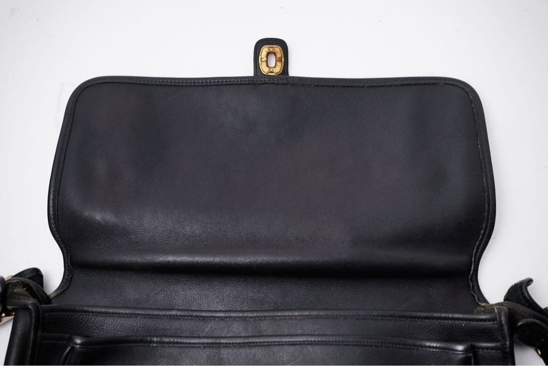 バッグ COACH Vintage Leather Black Shoulder Bag