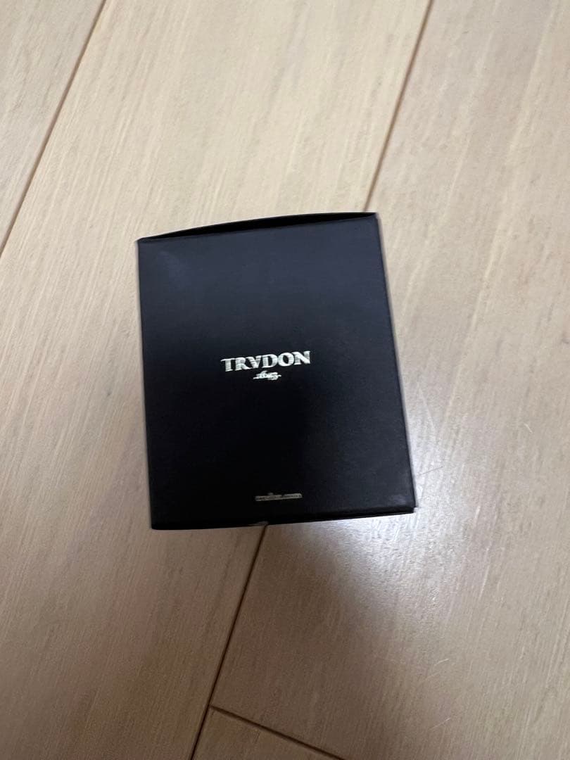 非売品　限定　ヘレナルビンスタイン　HR×TRVDON トゥルードン　キャンドル