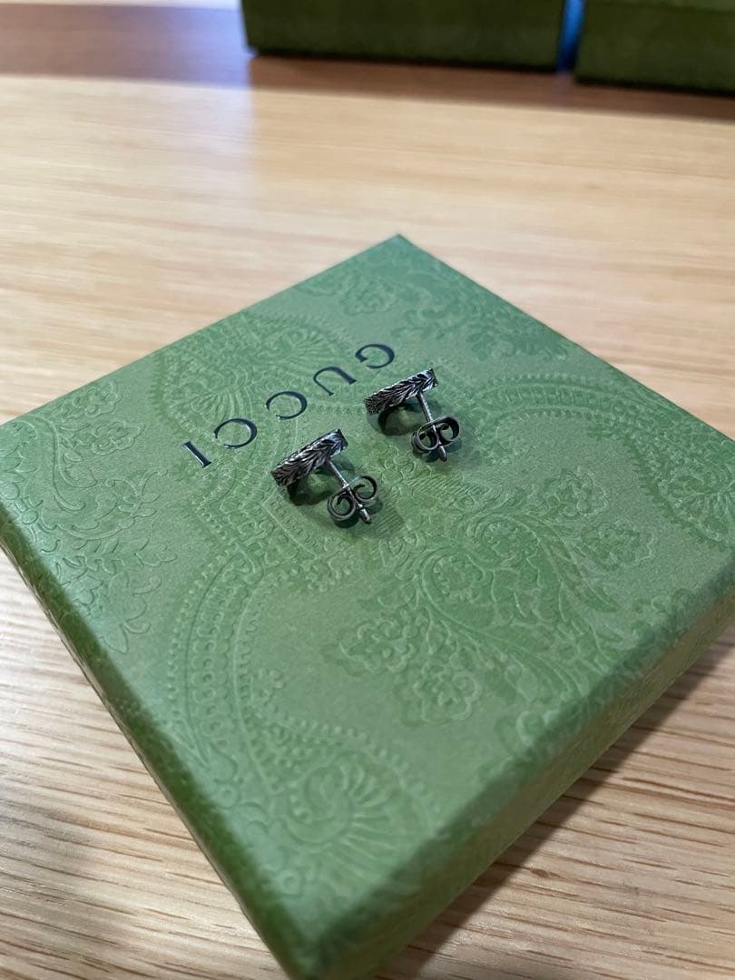 グッチ GUCCI インターロッキング スタッズ ピアス