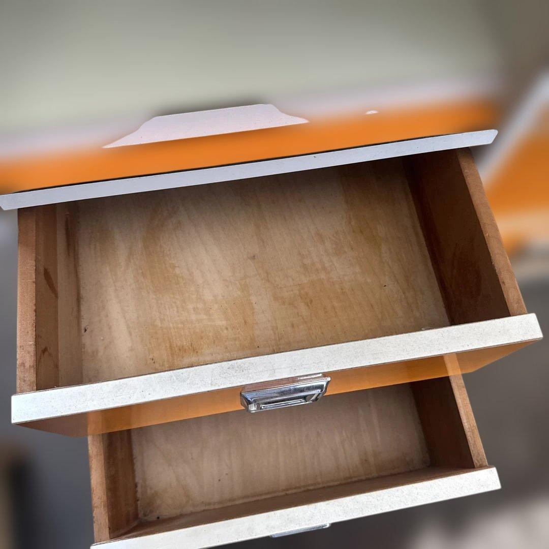 h*o様 昭和レトロ　レトロポップ　オレンジ色の5段チェスト