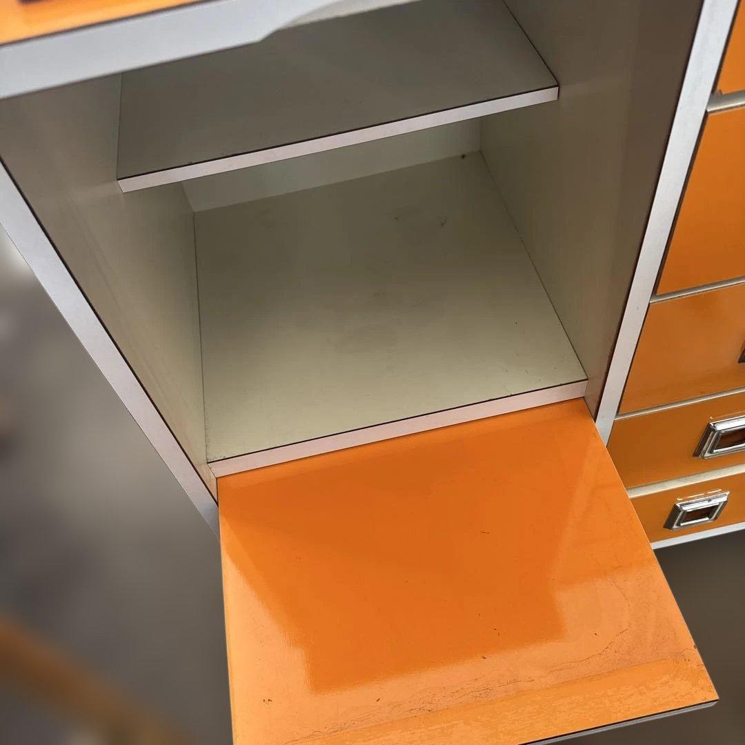 h*o様 昭和レトロ　レトロポップ　オレンジ色の5段チェスト