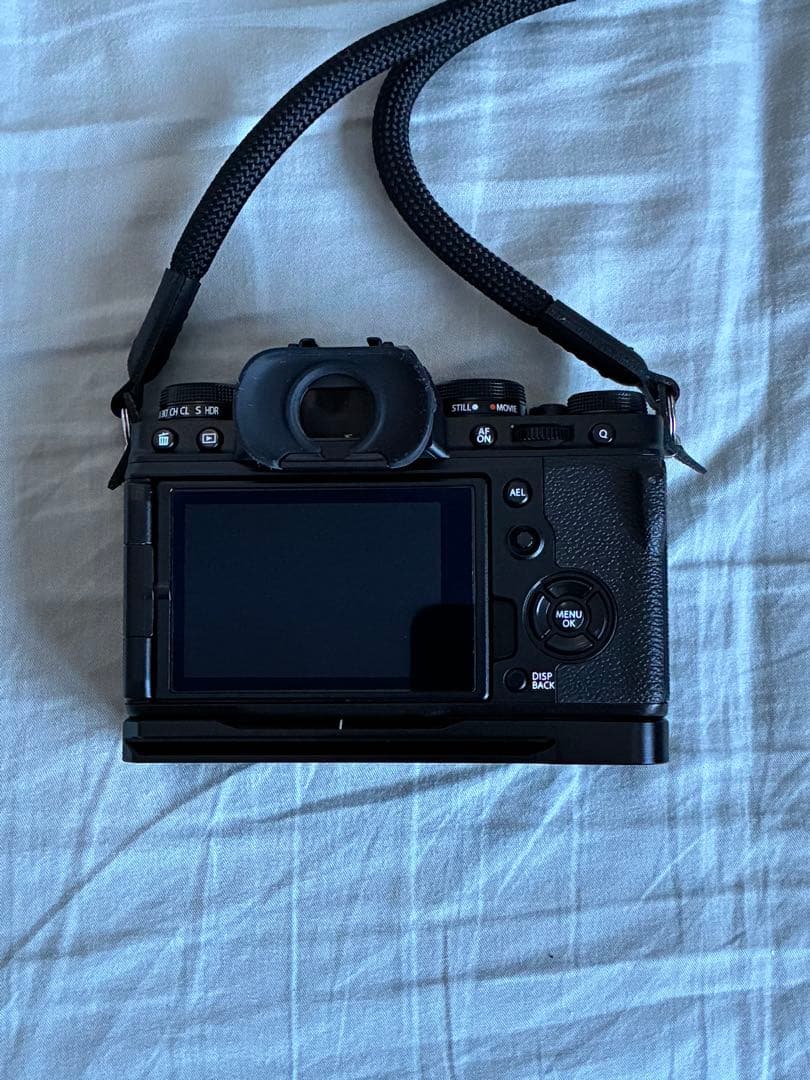 1435ショット‼️極美品 FUJIFILM X-T4 ボディ おまけ付き！！