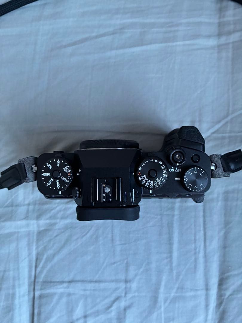 1435ショット‼️極美品 FUJIFILM X-T4 ボディ おまけ付き！！