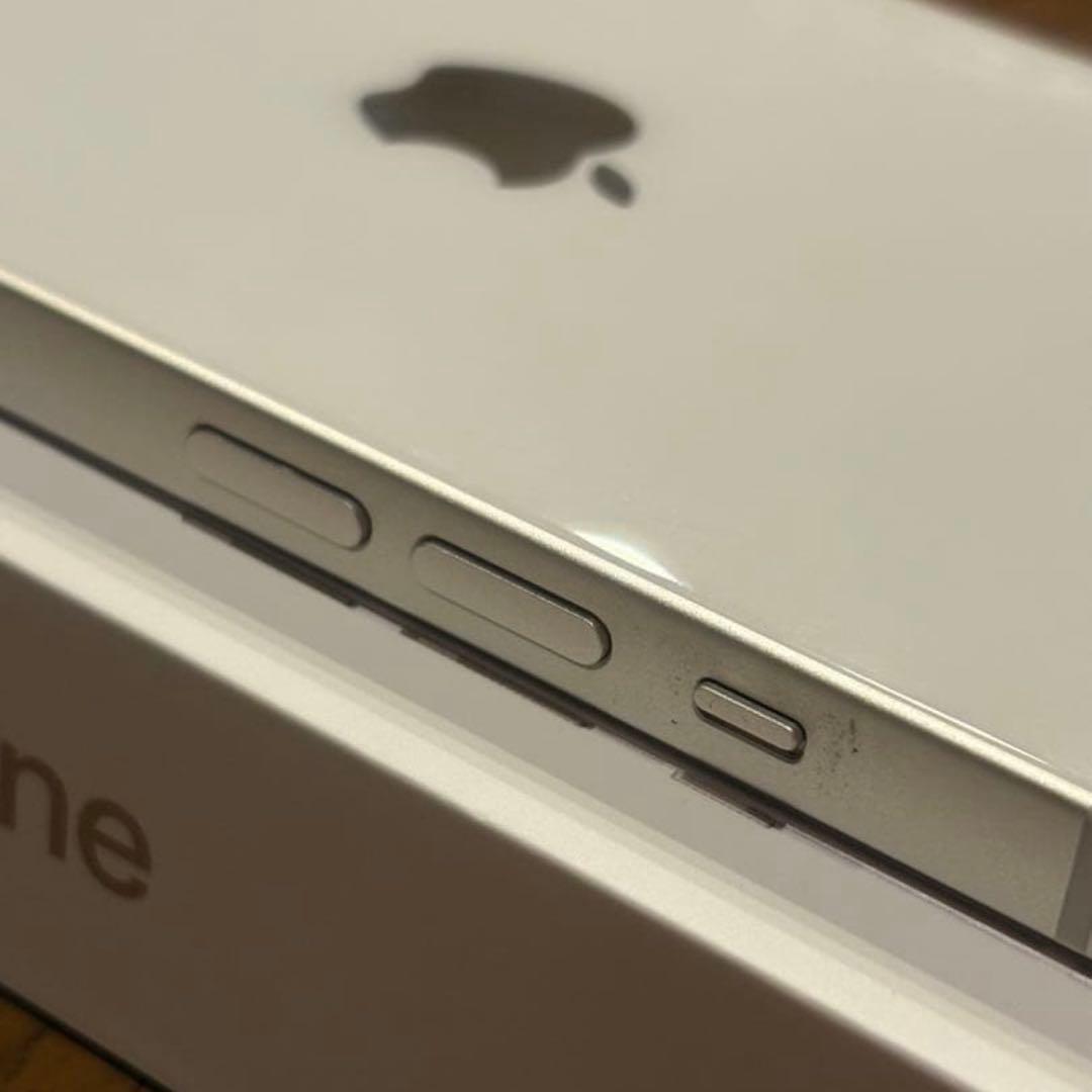 iPhone13 128GB スターライト 本体