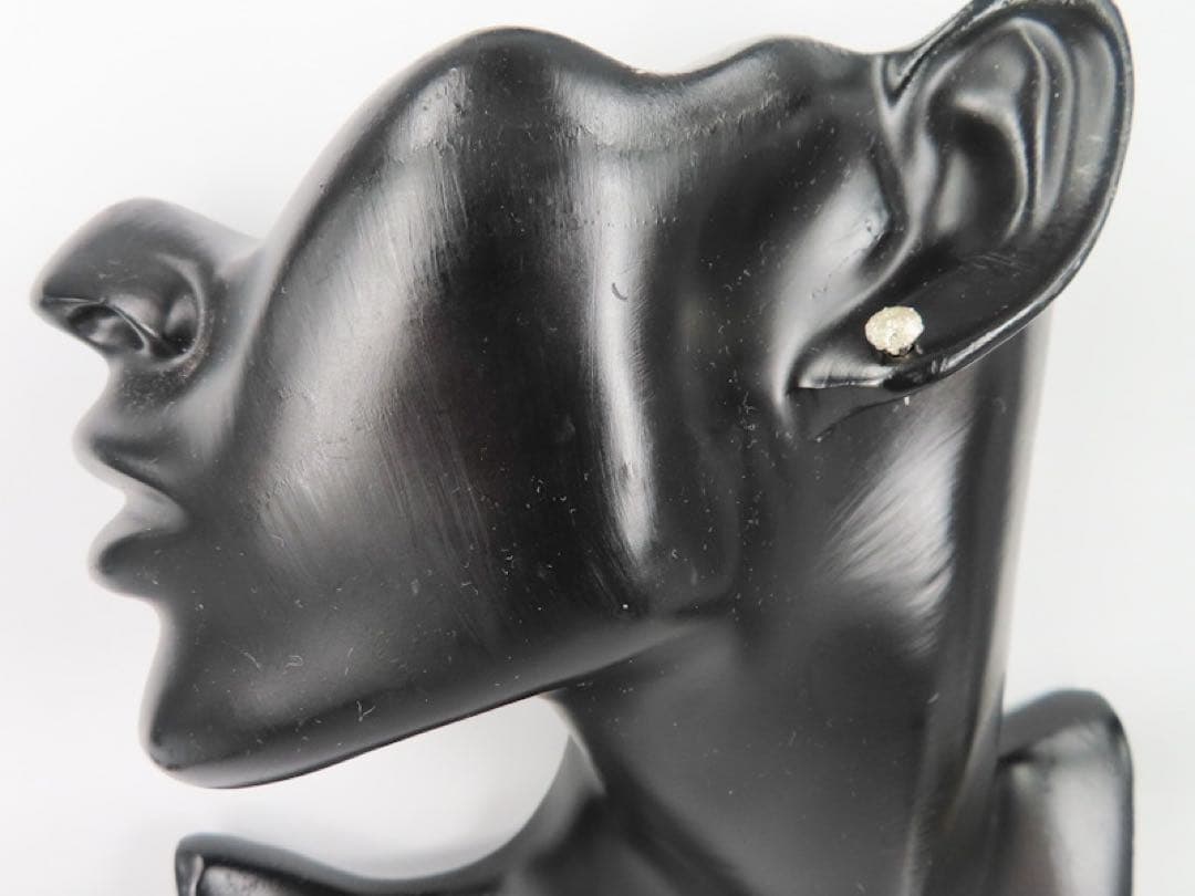 た*そ様 新品　Pt900 ダイヤモンド0.7ct 片耳ピアス　プラチナ　超お買