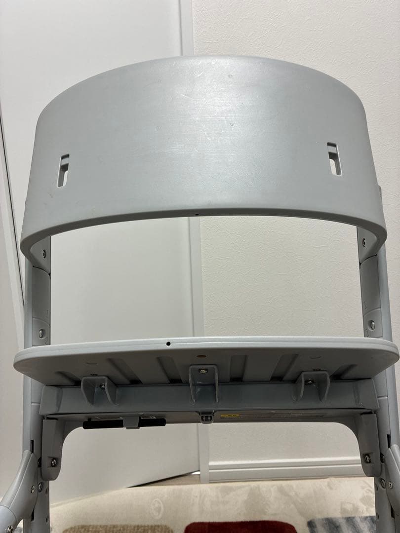 ９枚目に傷ありのため値下げ【美品】NOVUS ベビーハイチェア