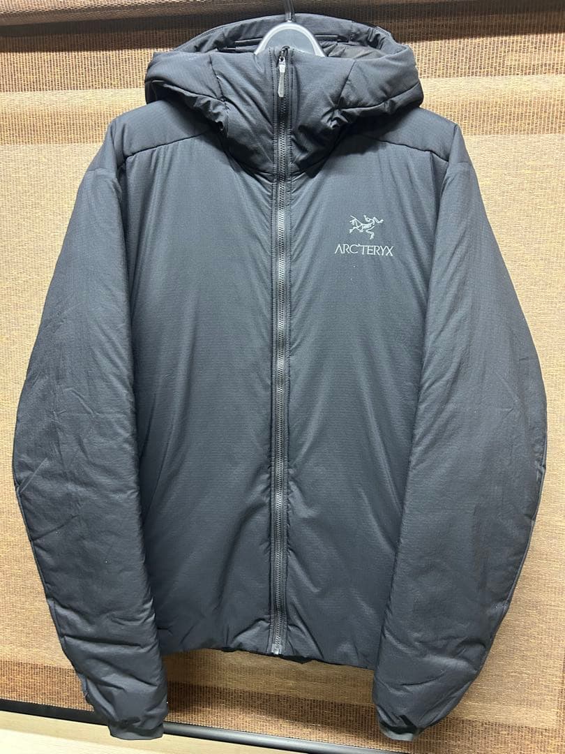 ARC'TERYX アトムARフーディ　M