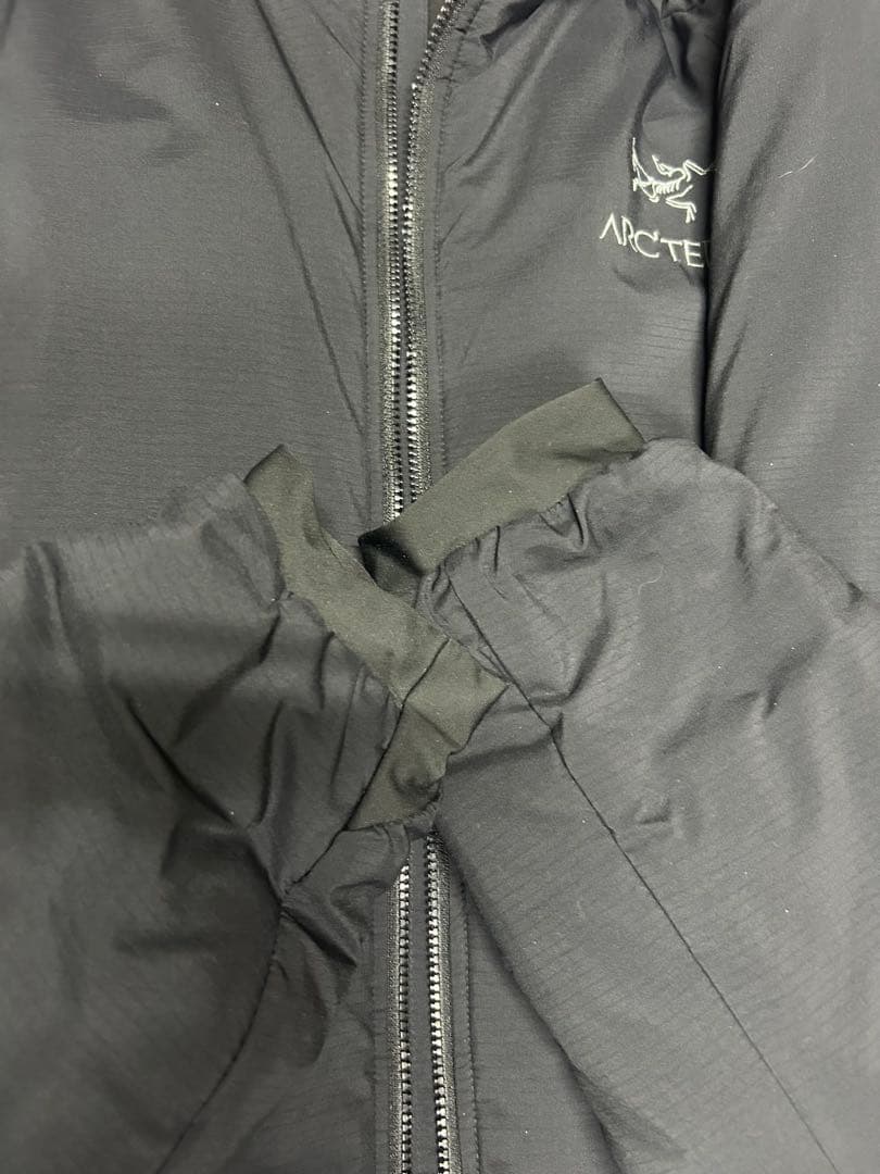 ARC'TERYX アトムARフーディ　M