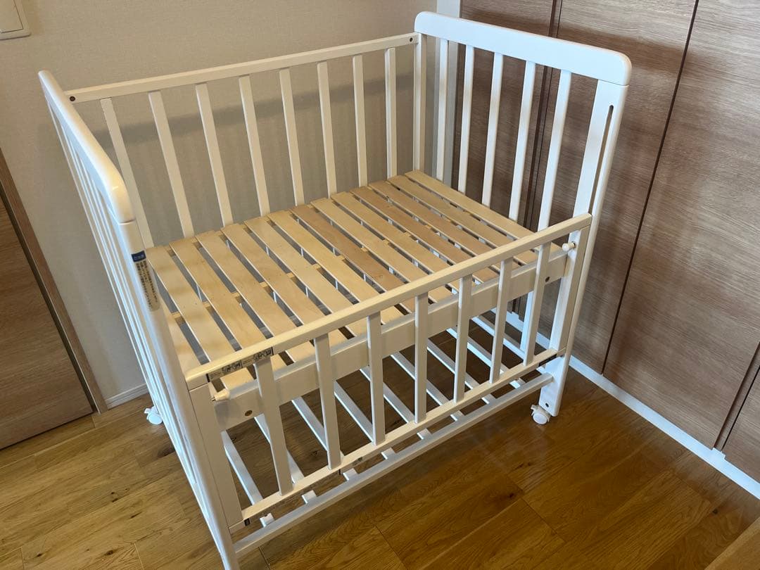 【美品】YATOMI ヤトミ ベビーベッド ミニサイズ ホワイト