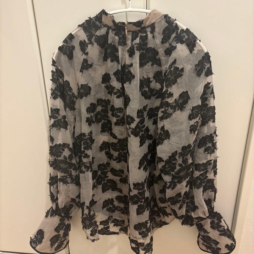 【美品】CLANE FLOW FLOWER JACQUARD TOPS