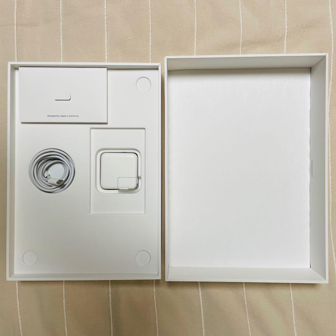 【極美品】MacBook Air Retina 13inch（2019モデル）