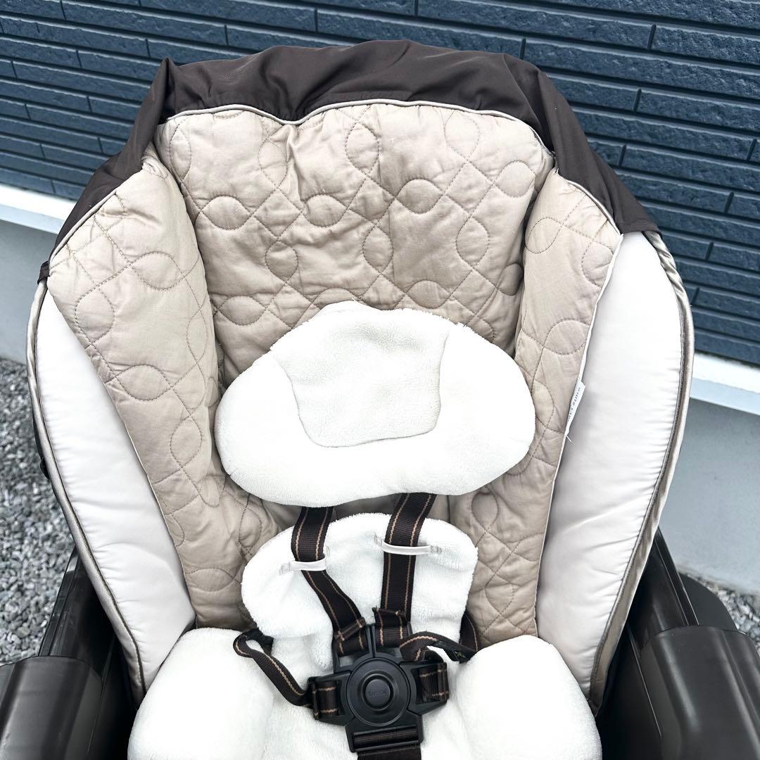 コンビ　ネムリラ　オートスウィング　ホワイトレーベル　ハイローチェア